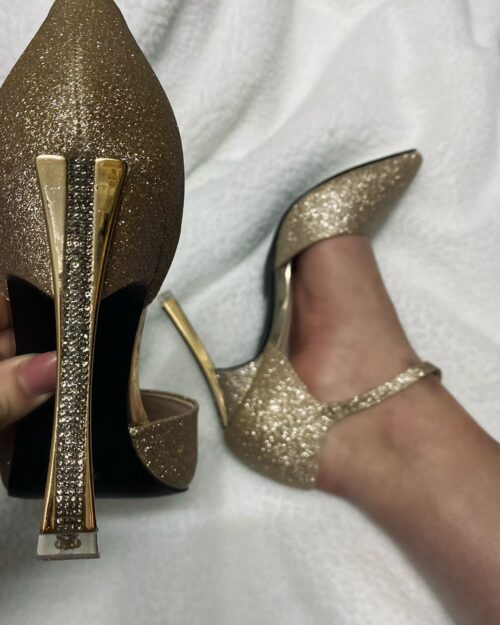 STILETTO  BRILLO 9CM Y MEDIO DE TACON DORADO