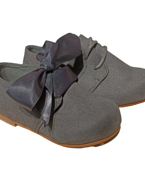 ZAPATITO BEBE SERRATEX CON LAZO Y CORDON GRIS