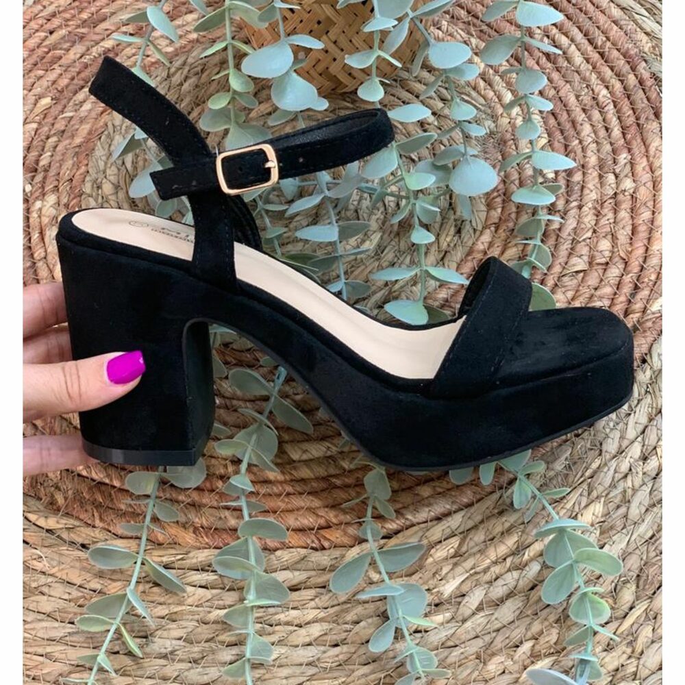 TACÓN DE 9 CM DE TACÓN ANCHO NEGRO