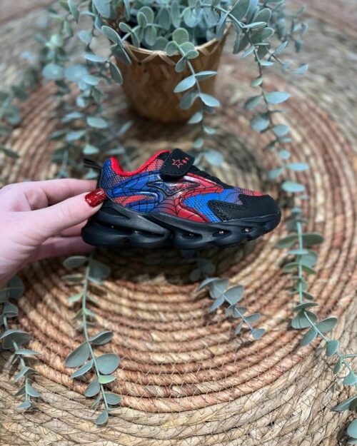Deportiva Spiderman de luces niño Negro