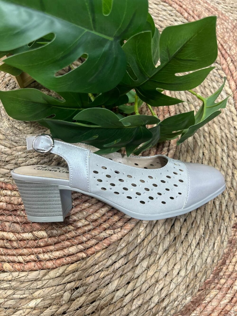 Calzado confortable talón fuera de 5cm de tacón plata