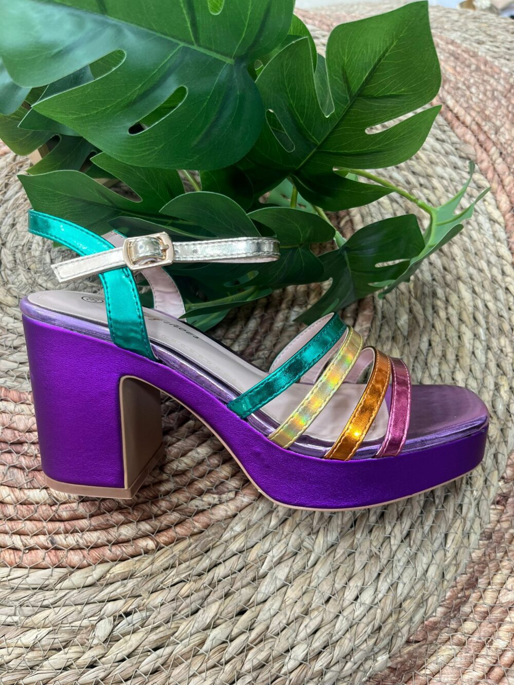 Tacon tiras desigual 9cm y medio de tacon multicolor lila- AURA