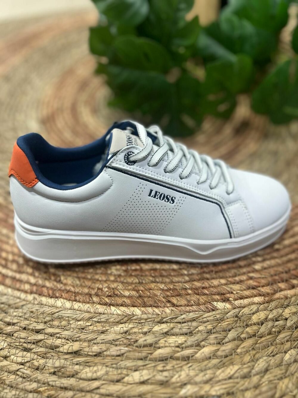 Deportiva confortable caballero blanco- PABLO