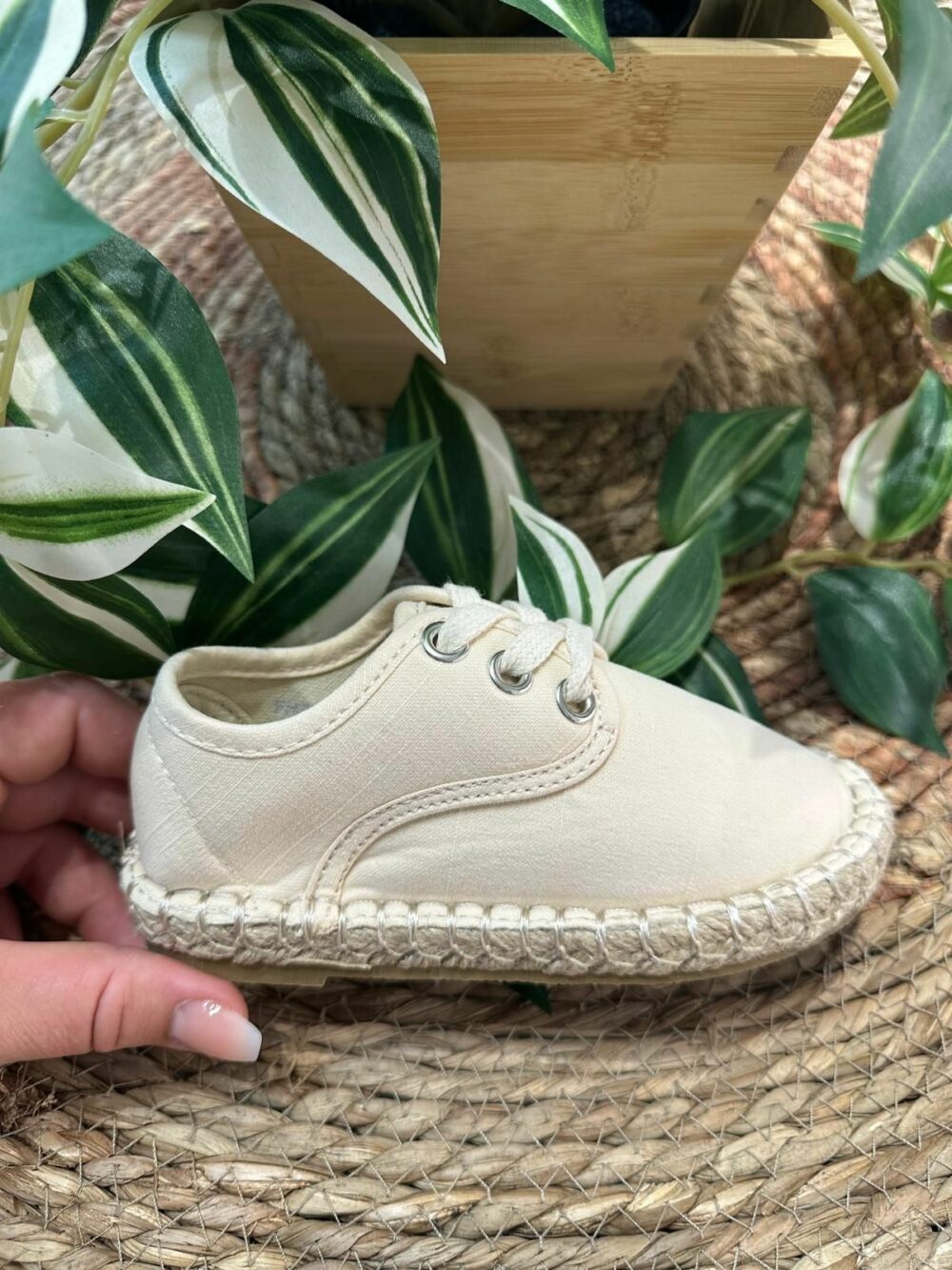 Espartina de cordones niño beige
