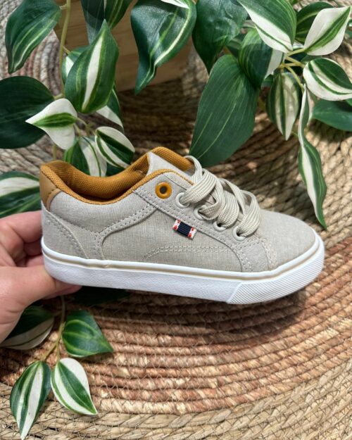 Calzado casual de lona beige