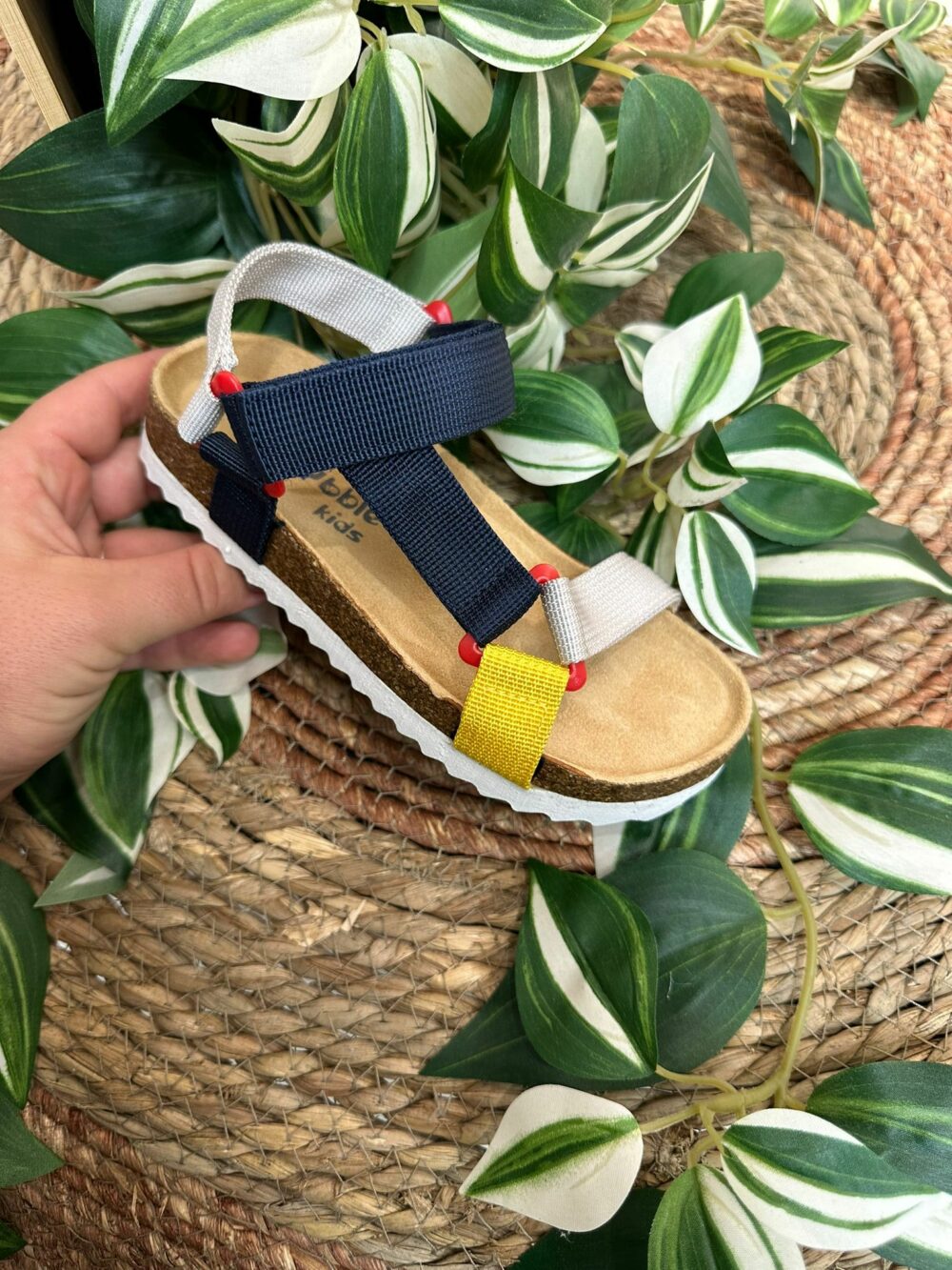 Sandalia deportiva niño tonos azules