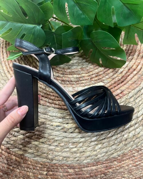 Tacón tiras cruzadas 11cm plataforma 2 cm negro- MARTINA