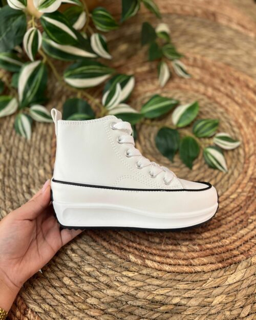 Bota deportiva polipiel de niña con doble suela blanco