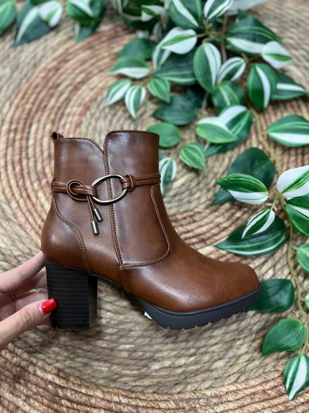 Botín confortable camel detalle nudos con 6 cm de tacón - JAÉN