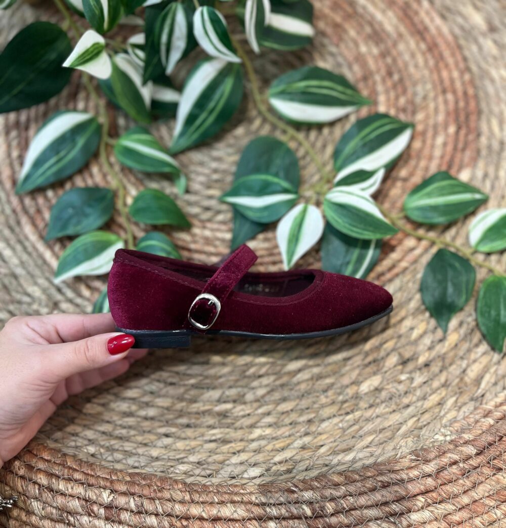 Manoletina de niña de  terciopelo roja