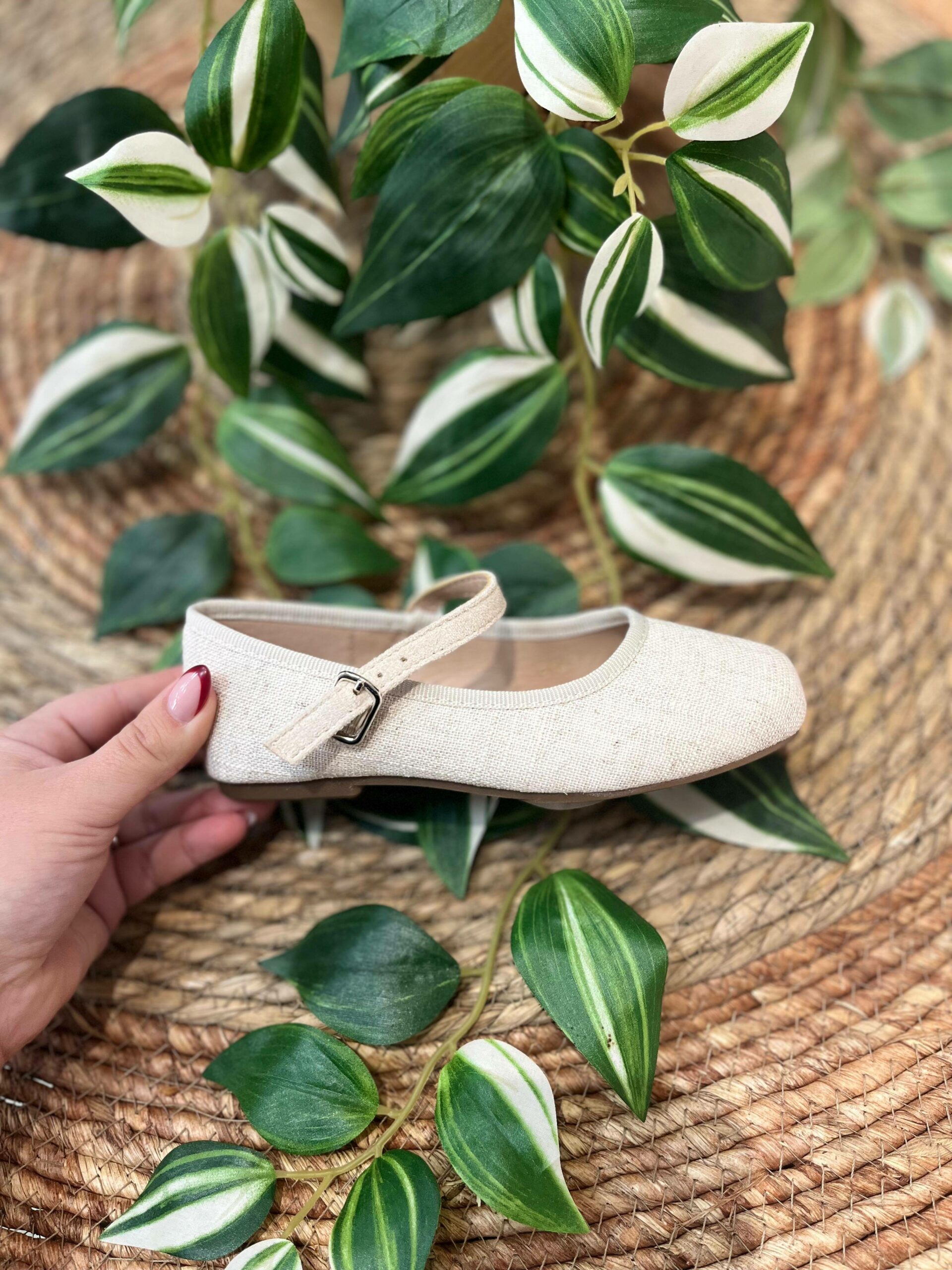 Manoletina niña lino beige con hebilla- ELMA
