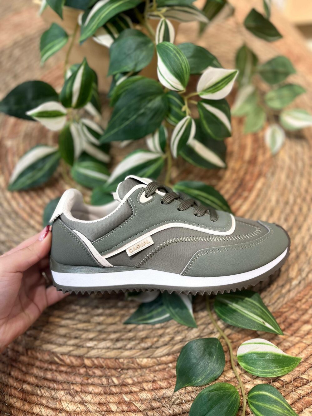 Deportiva de mujer verde- JIMENA